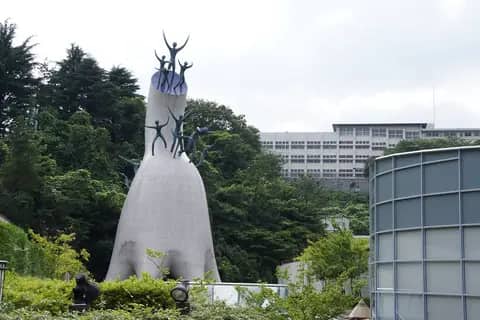 川崎市岡本太郎美術館