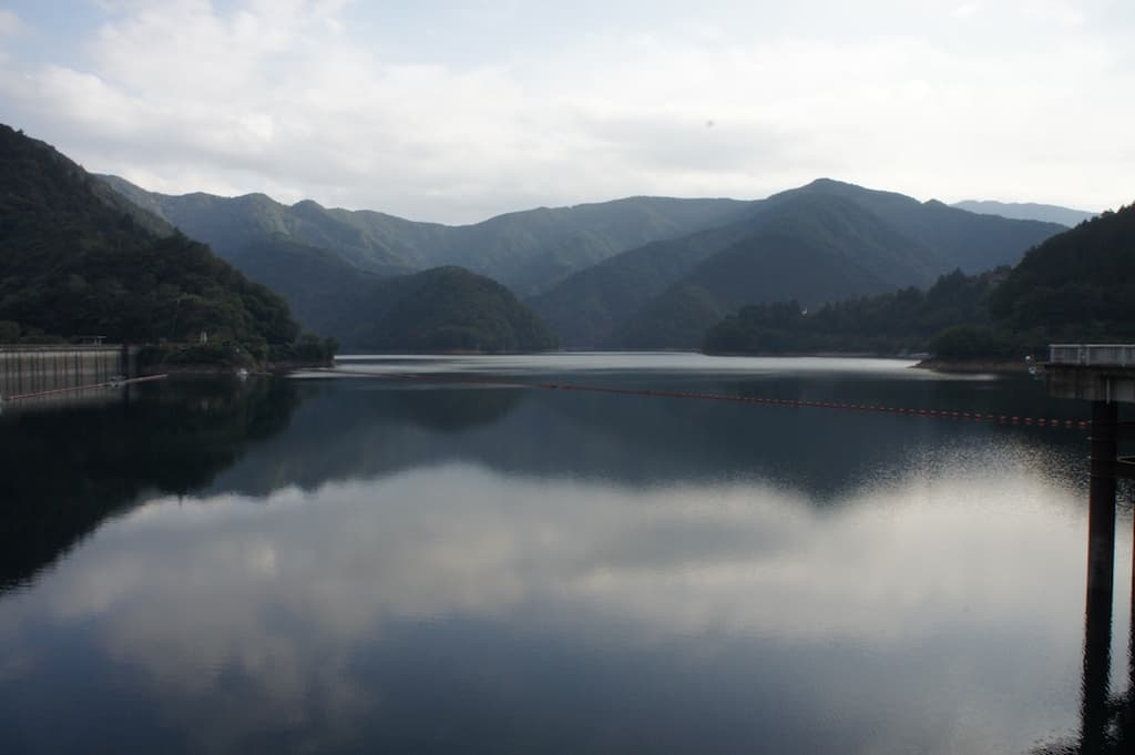 多摩湖