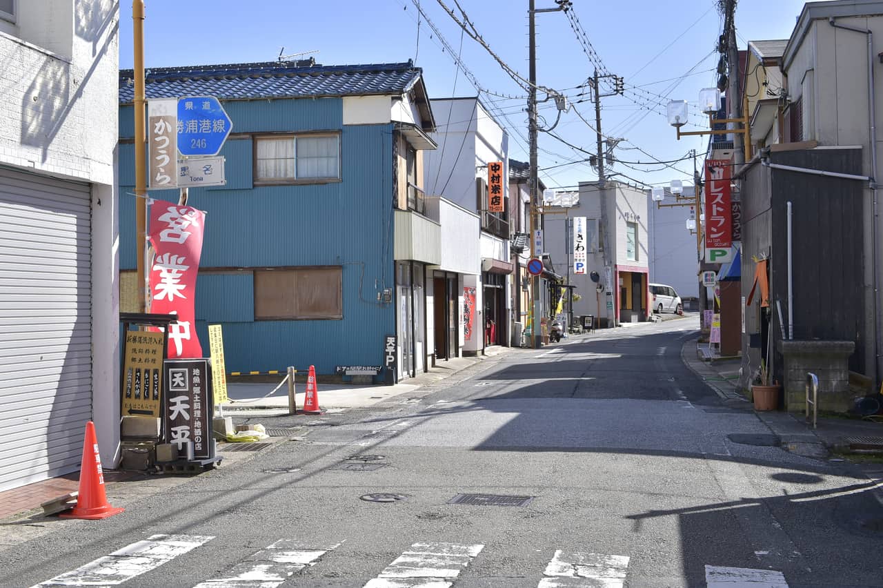 勝浦港 市場食堂 勝喰